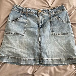 Jean Skort. Size 8
